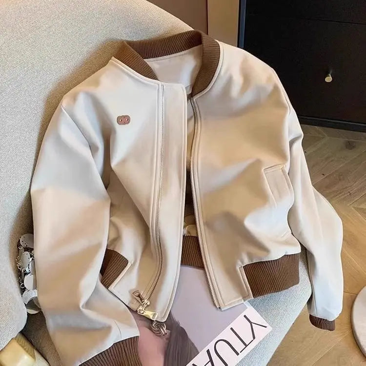 Jaqueta Varsity Feminina Leve College Premium