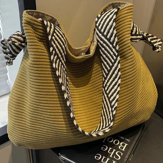 Bolsa Feminina Velvet Premium com Alça Larga Casual Fashion