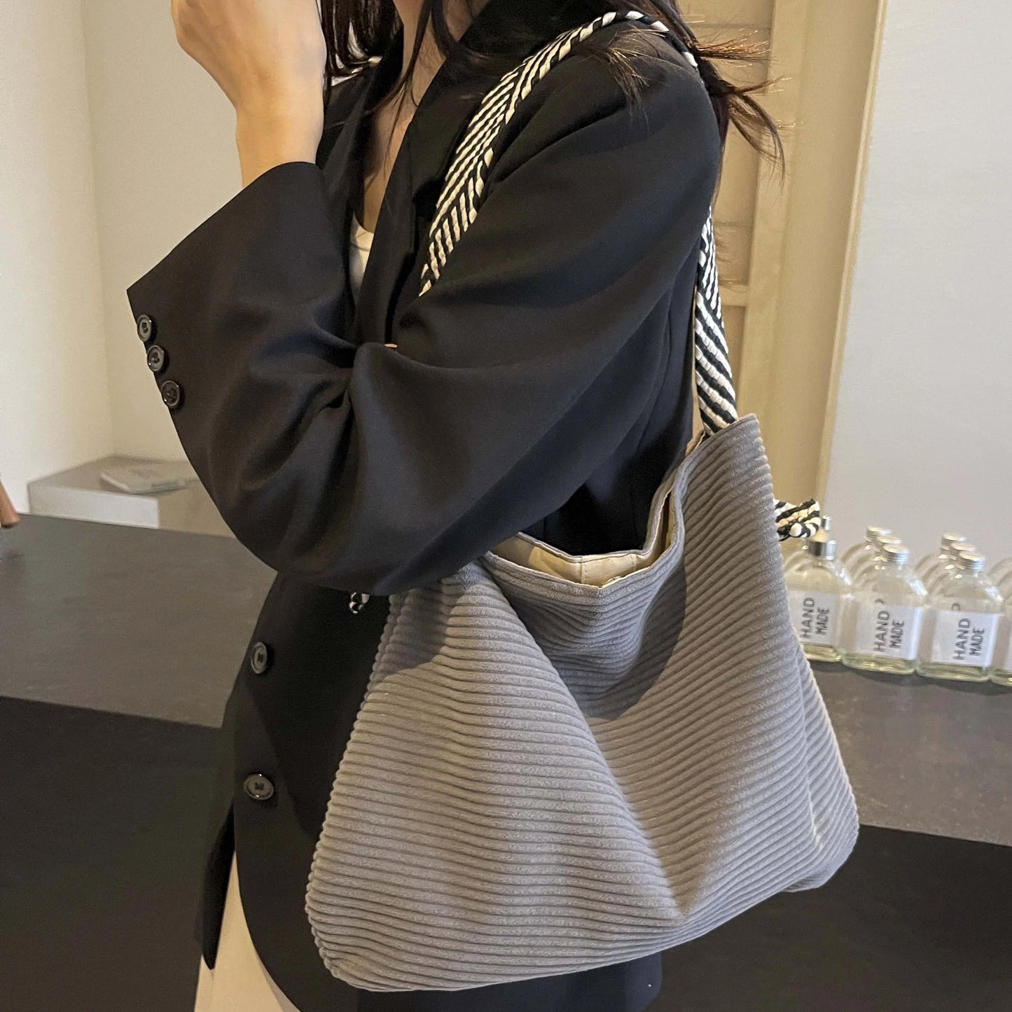 Bolsa Feminina Velvet Premium com Alça Larga Casual Fashion